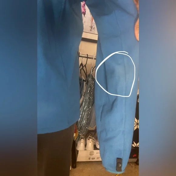 NorthFace Woman’s SlimFit Sports Ski Jacket& A FREE Men’s Northface USED JACKET - Picture 14 of 16